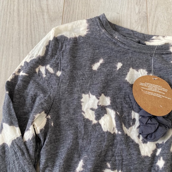 Long Sleeve Tie-Dye Cropped T-Shirt - Picture 4 of 9